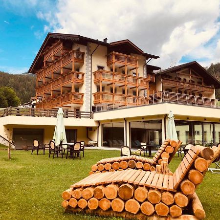 Wellness Hotel Dolomia Soraga Exterior photo